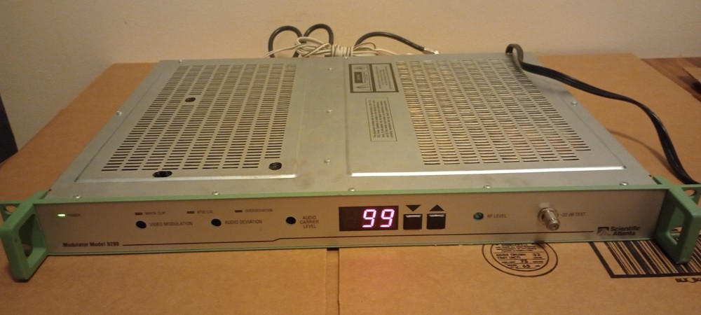 Scientific Atlanta modulator model 9280 ~Powers-up