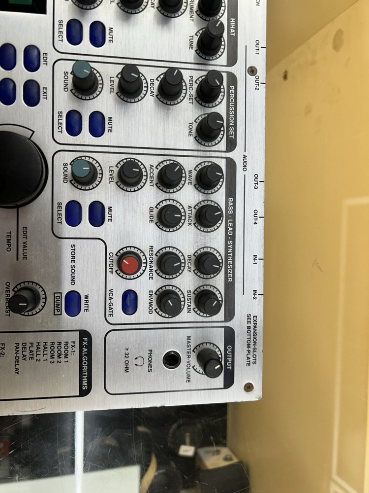 Quasimidi Rave-O-Lution 309 Machine