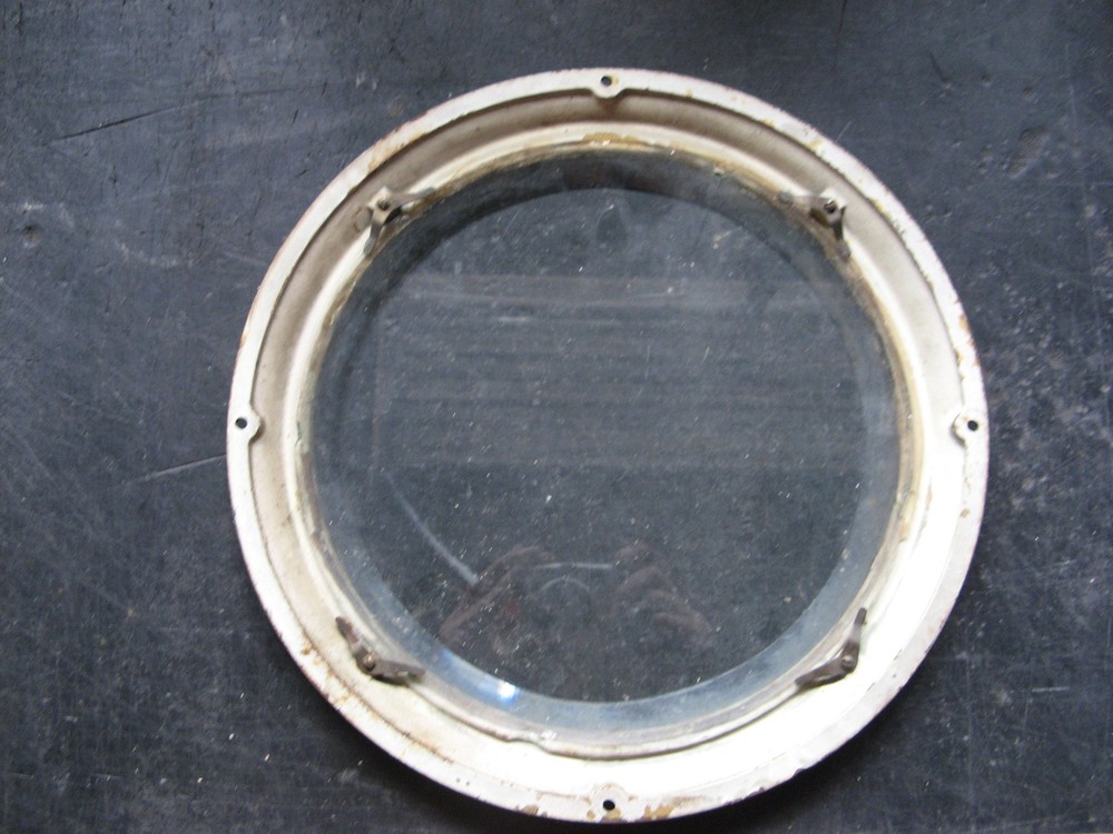 10" ROUND BEVELED GLASS WINDOW from antique TOLEDO 383-C COMPUTING BARREL SCALE