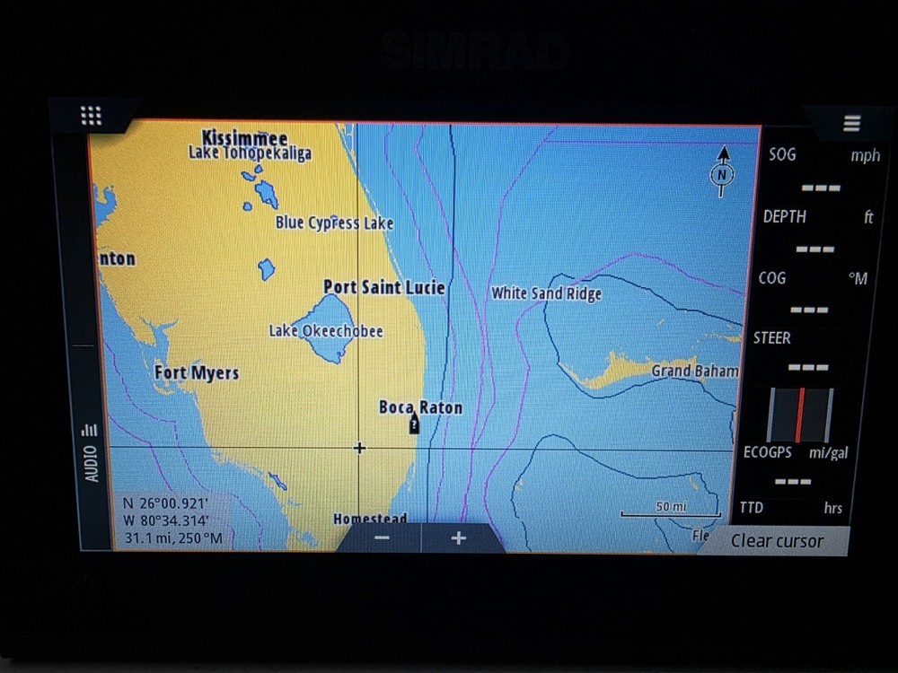Simrad GO9 XSE Chartplotter / Fishfinder – Complete Kit w/ HS Skimmer M/H.