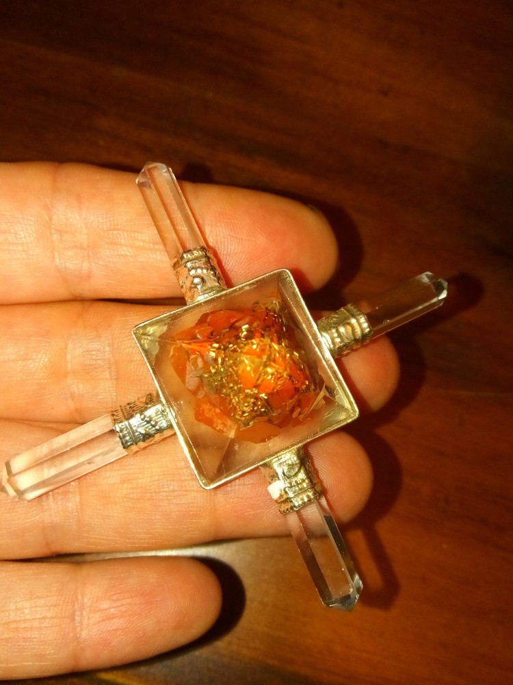 Orgone Red Jasper Crystal Energy Generator w/ 4 Crystal Quartz Points