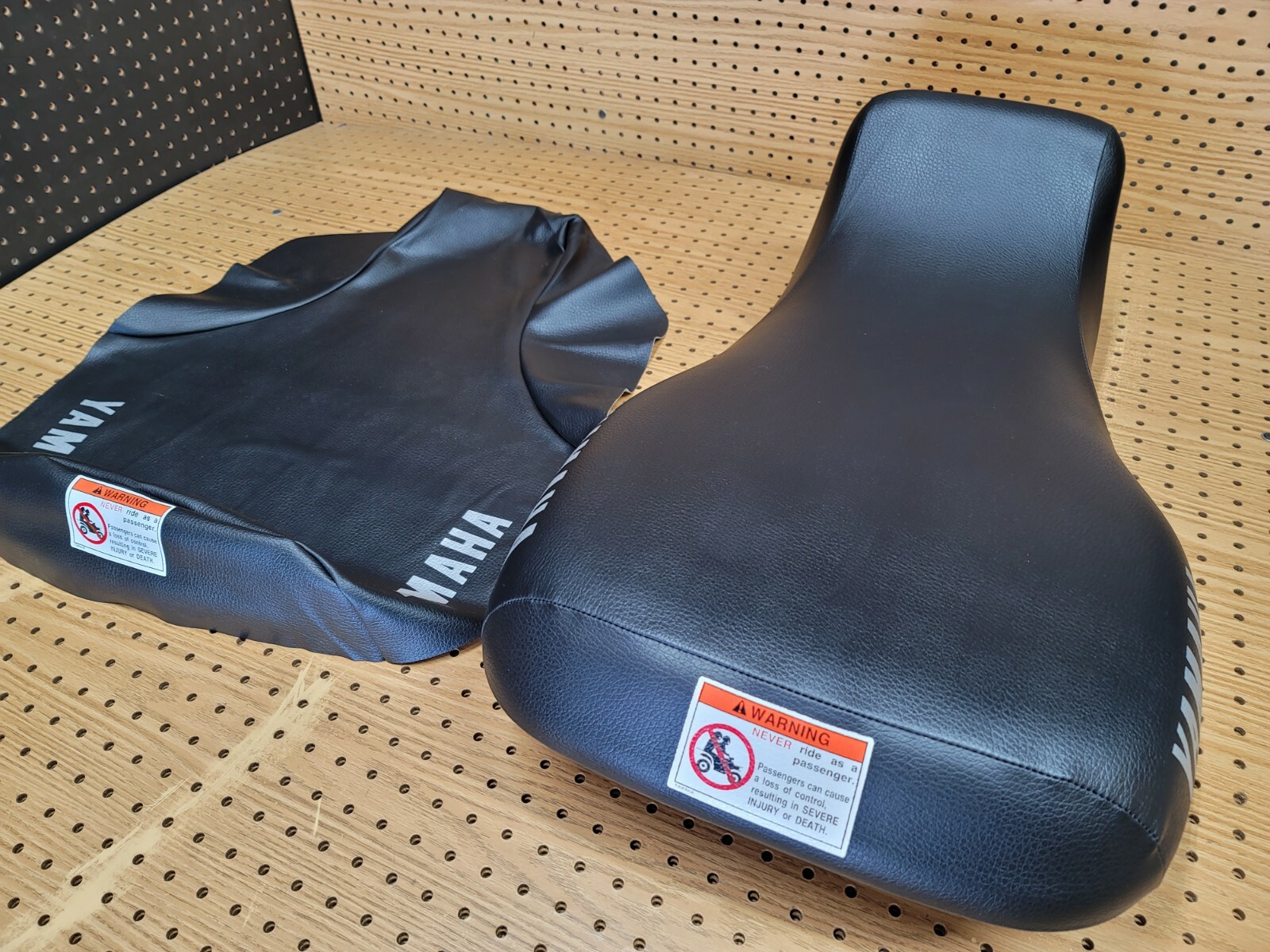 YAMAHA BIG BEAR400 YAMAHA BIG BEAR 400 SEAT COVER 2000 TO 2006 (BLACK) [Y*-180]