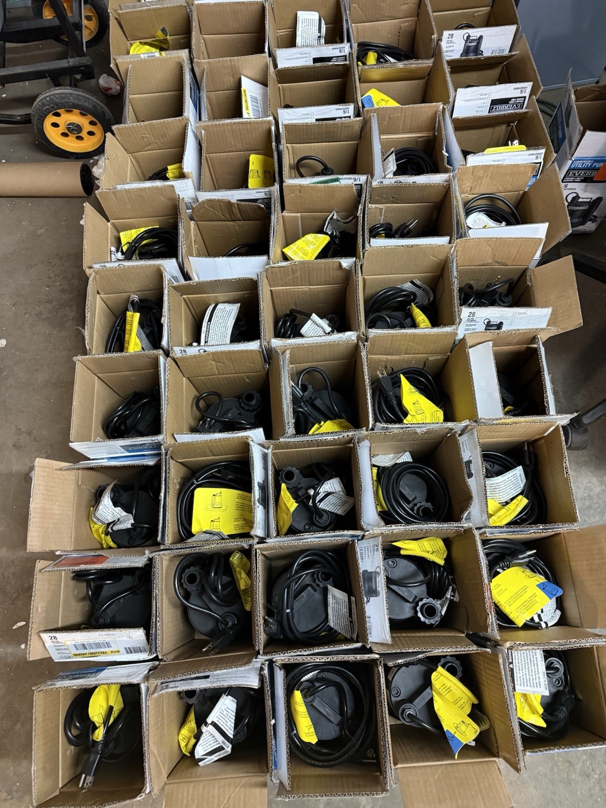 Everbilt 1/6 HP Plastic Submersible Utility Pump NEW OPEN BOX