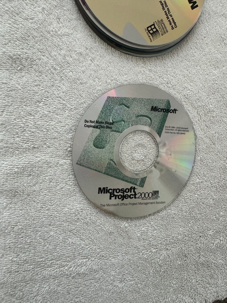 Microsoft Project 2000 Windows - PRODUCT KEY NOT INCLUDED!!!