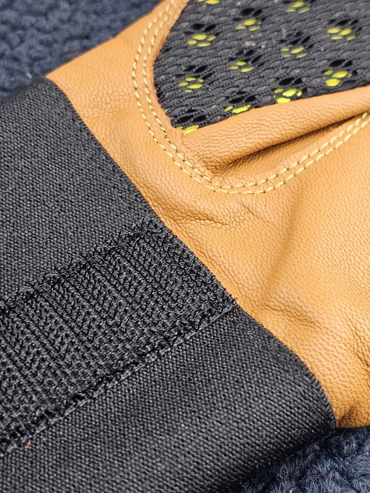 Apis Tactical Professional Beekeeping Gloves, Size Large