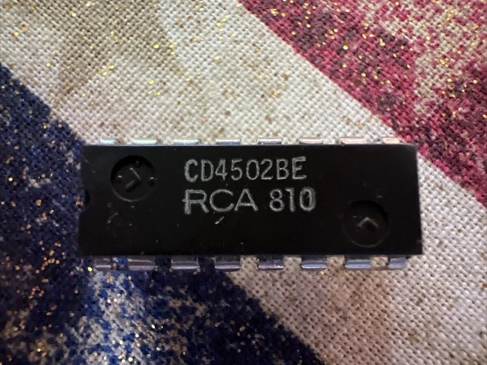 **  QUANTITY 10 **  RCA CD4502BE