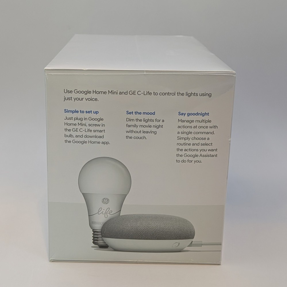 Google Smart Light Starter Kit (GA00518-US) New Unopened