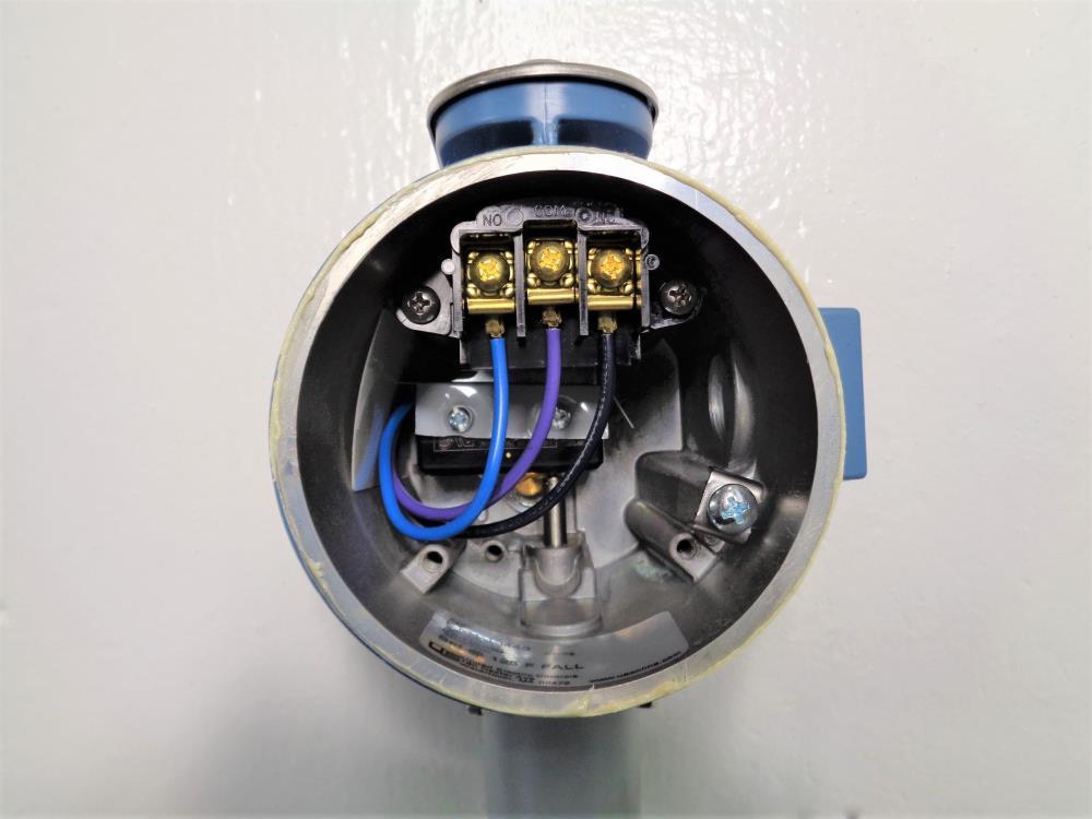 United Electric Temperature Switch, Explosion Proof E121-13443