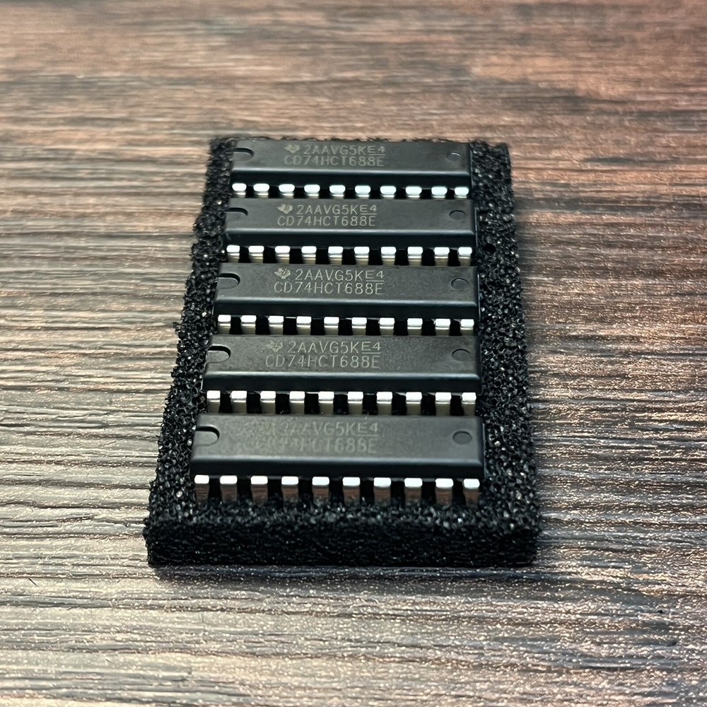 TEXAS INSTRUMENTS CD74HCT688E High Speed Logic 8-Bit Magnitude Comparator 20 DIP