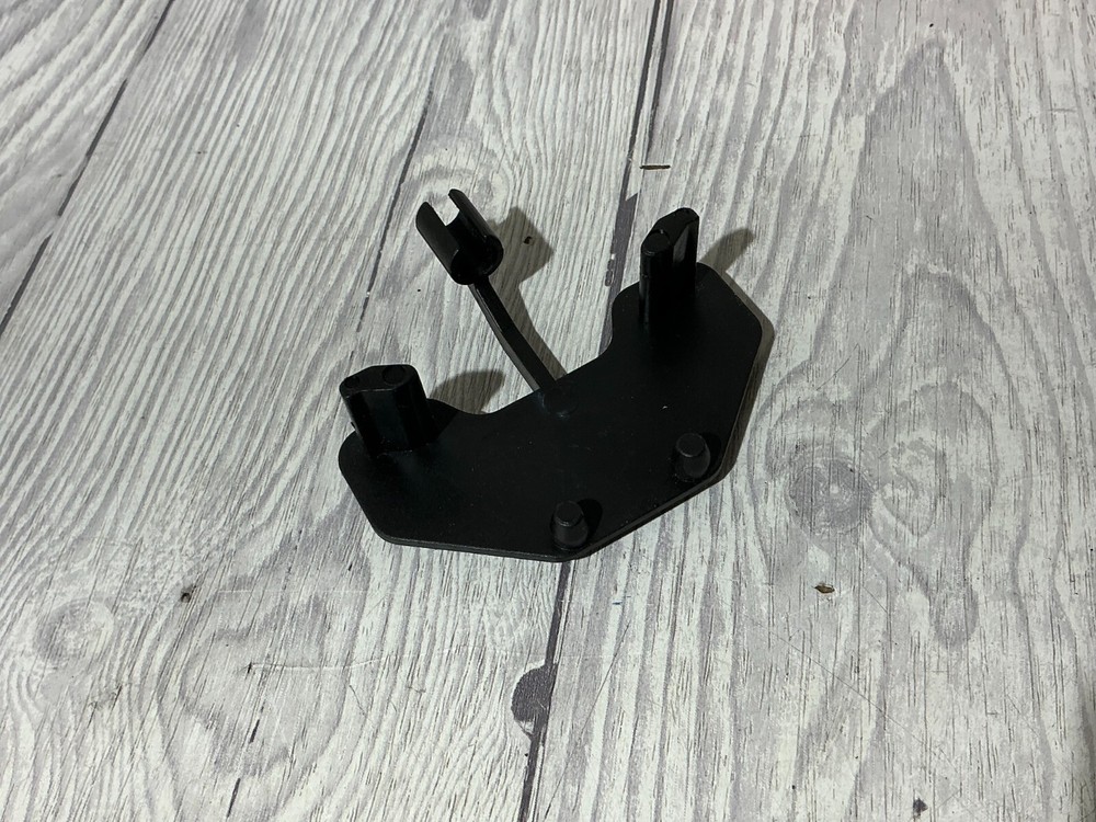 BMW E60 E61 X3 E83 Z4 E85 Mounting Clip Bowden Handbrake Cable 6763026