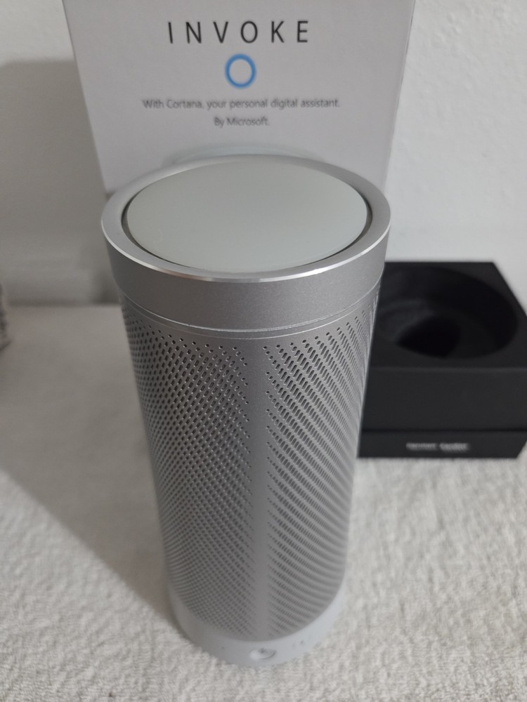 Harman Kardon Invoke Voice Activated Wireless Assistant And Bluetooth Speaker