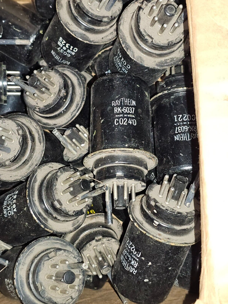 RAYTHEON RK-6037 TUBE LOT