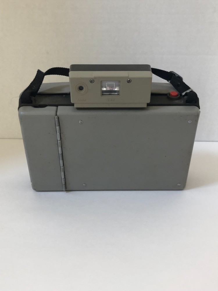 Vintage Polaroid 320 Land Camera Untested