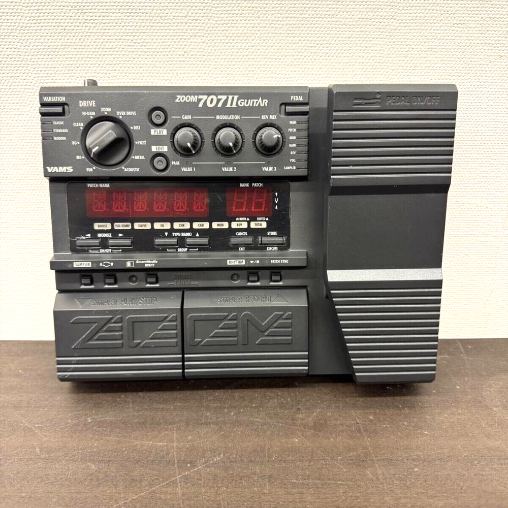 ZOOM 707II Multi effector Guitar pedal