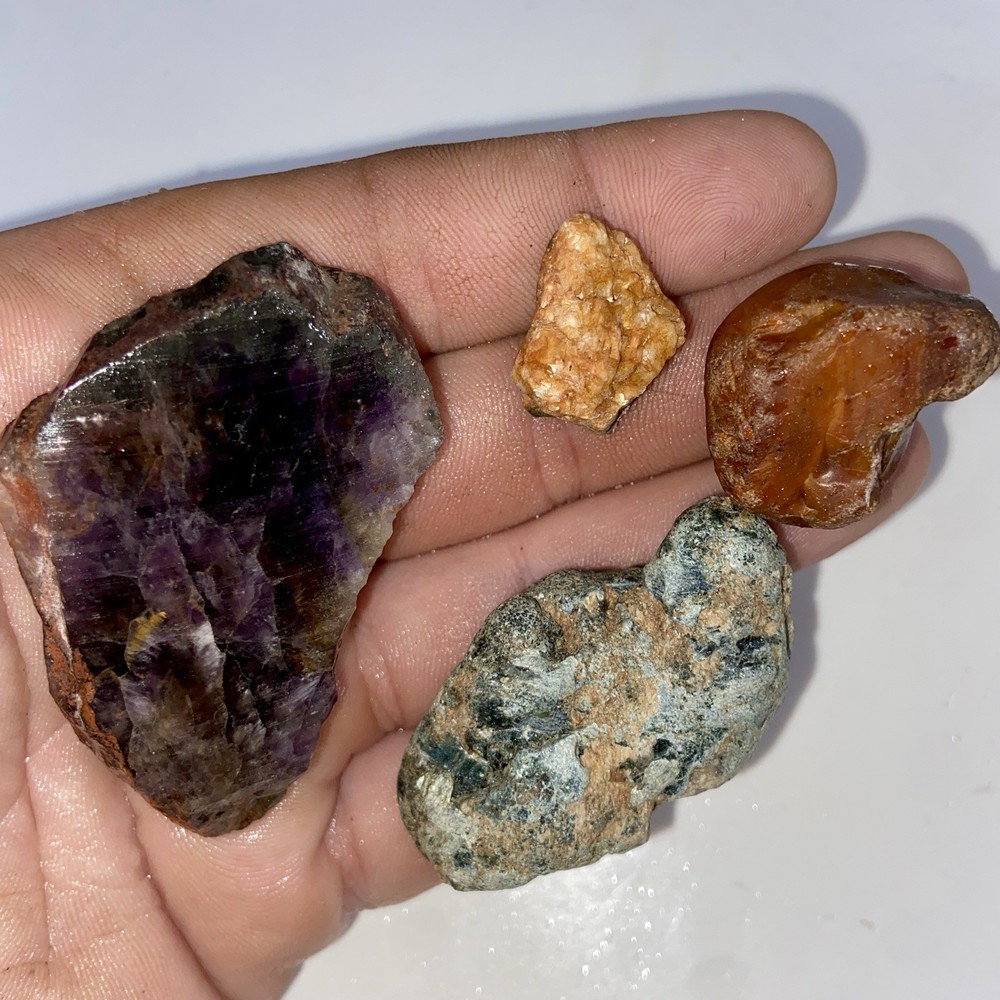 2 Pound 4 Oz Lapidary Rough Lot