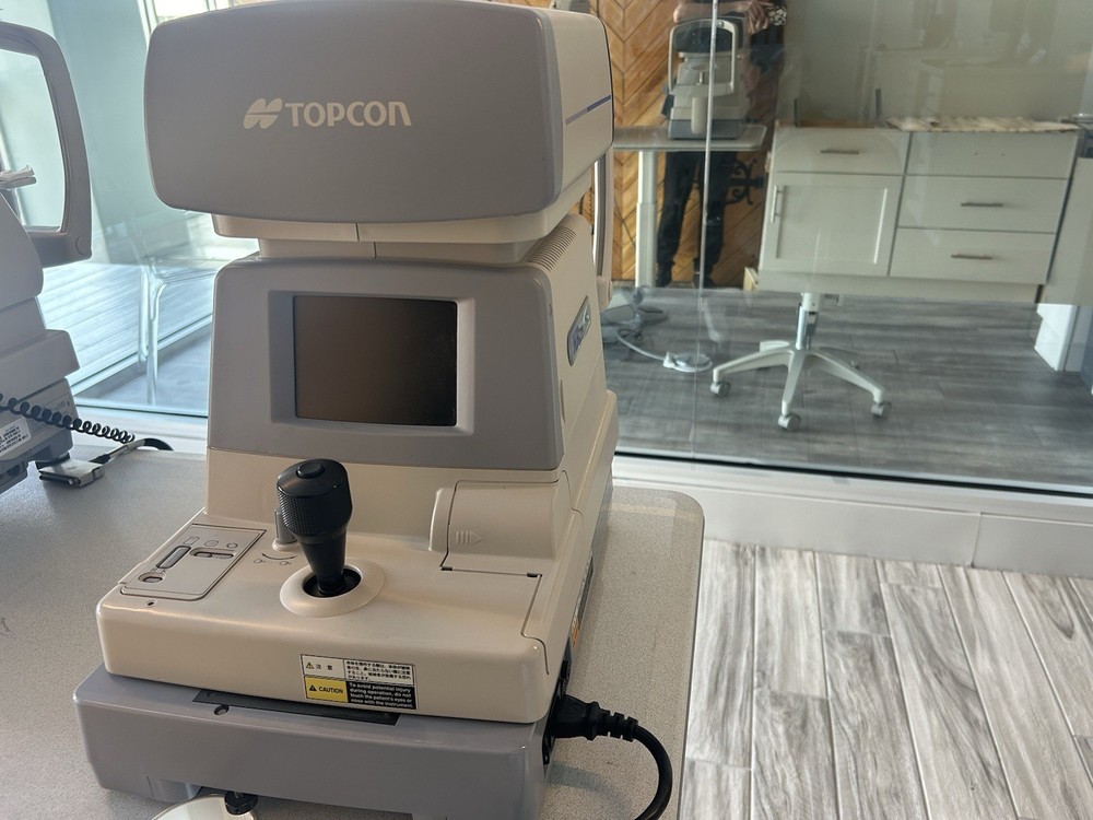 Topcon KR-8800 Auto Refractor/ Keratometer