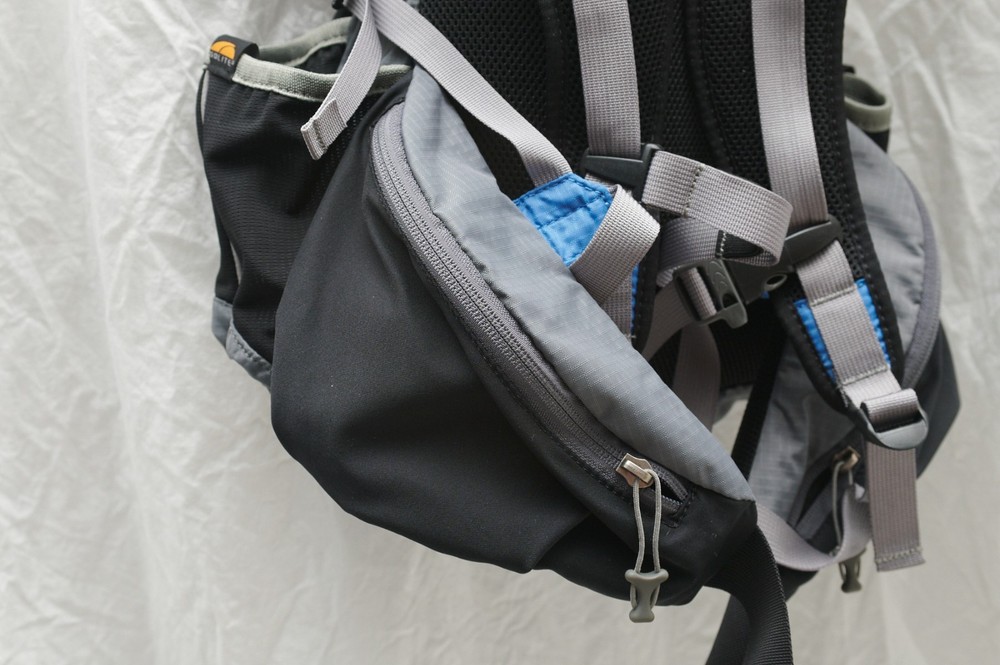 Golite Rush Hydration Backpack Blue/Black/Gray