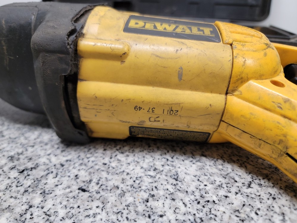DeWalt DW304P Variable Speed Reciprocating Saw Corded Electric Construction Tool