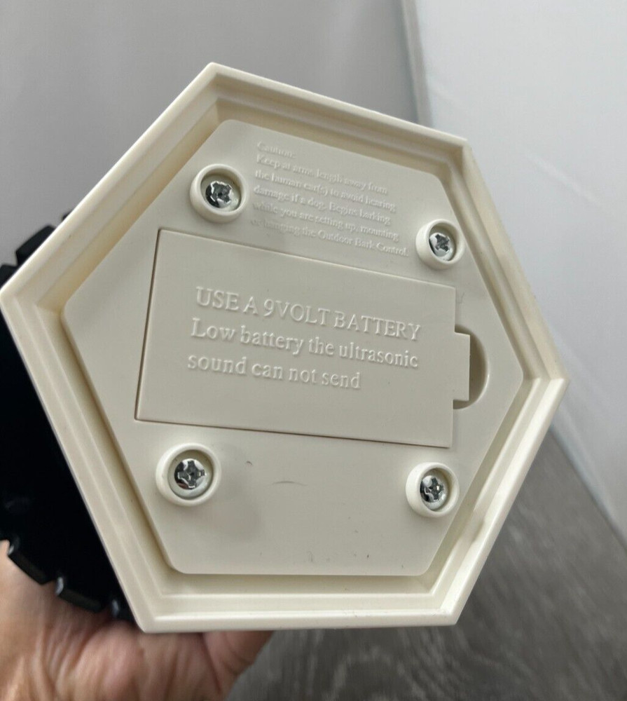 CSB10 / CSB12 Outdoor Sonic Bark Control Device, 50 FT Range, Assorted Design