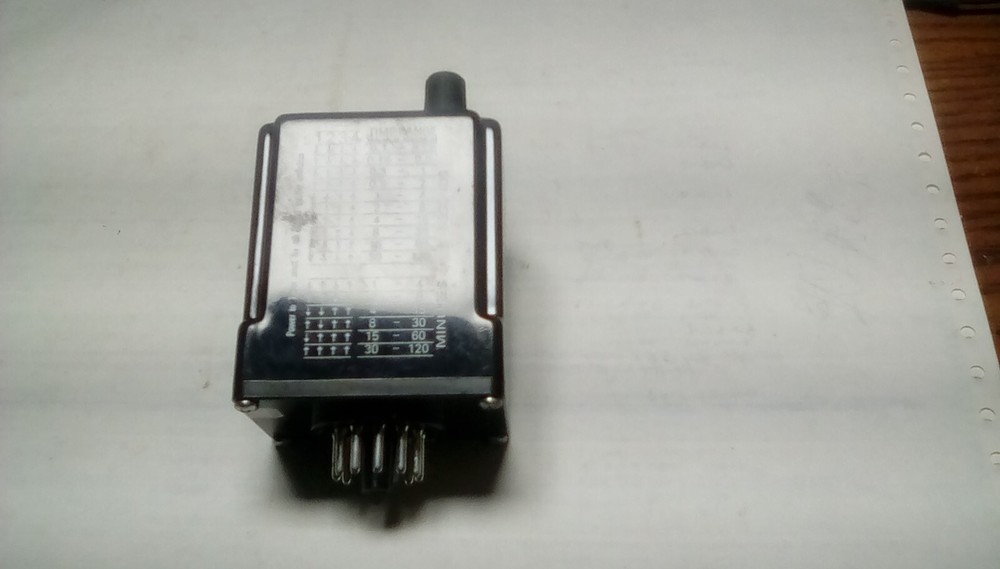 Macromatic SS-61622 Off Delay Relay, Programmable Timing Range, 120 VAC/DC