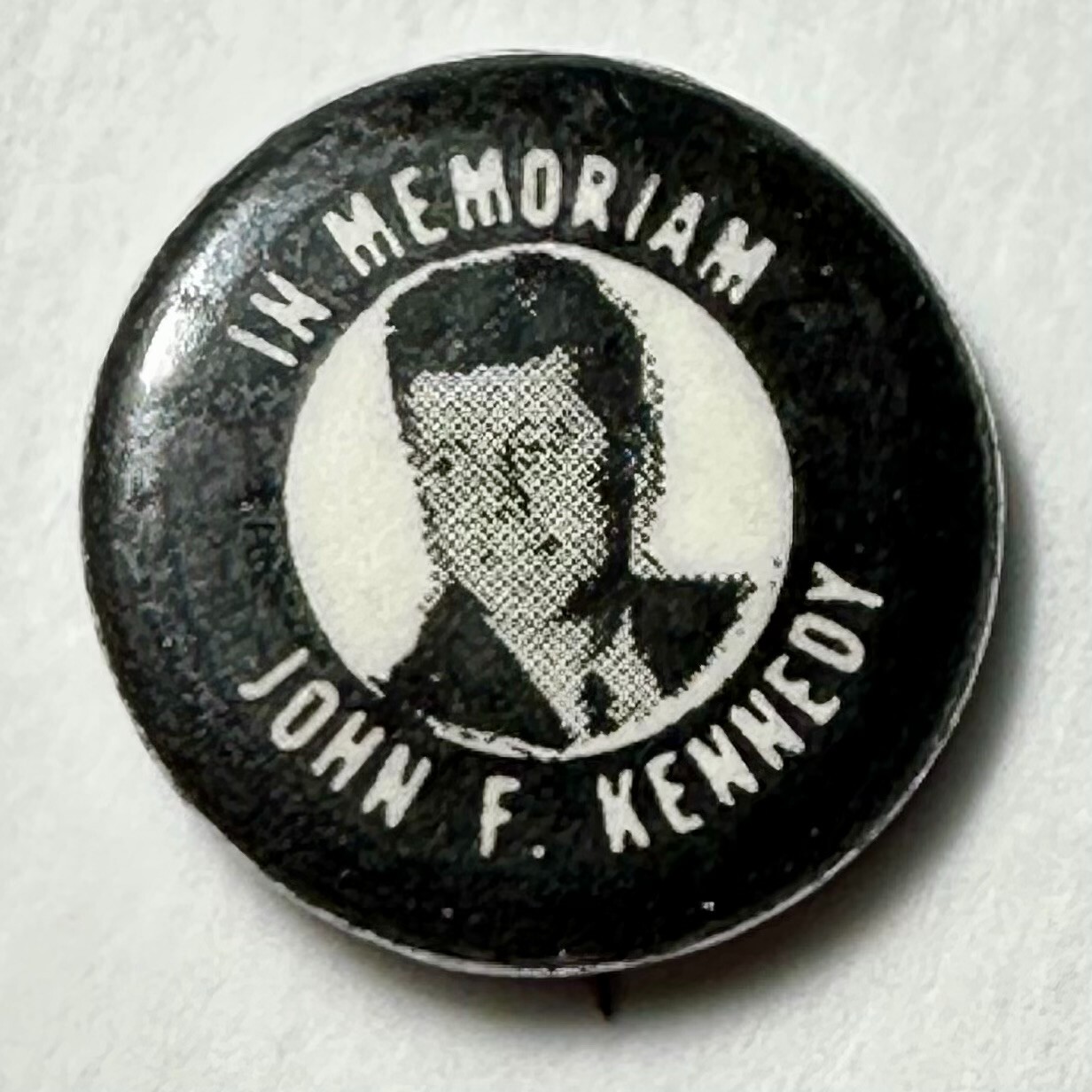 1963 JFK John F Kennedy In Memoriam 0.75" Celluloid Pinback Button