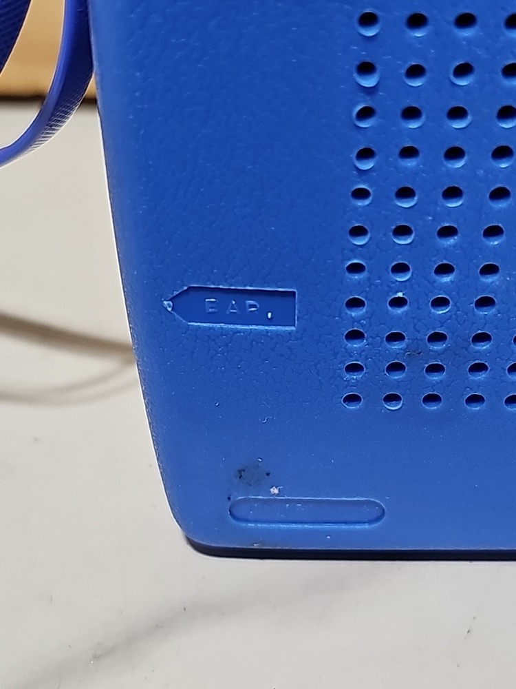 Vintage Blue Tonex AM Transistor Radio Solid State Powers On w/ Strap, Box
