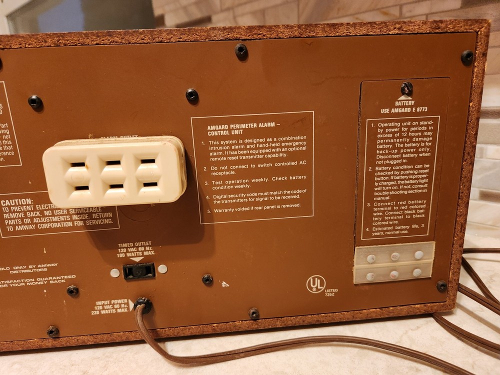Vintage Amgard Perimeter Alarm Control Unit Model E 8496 Amway Security System