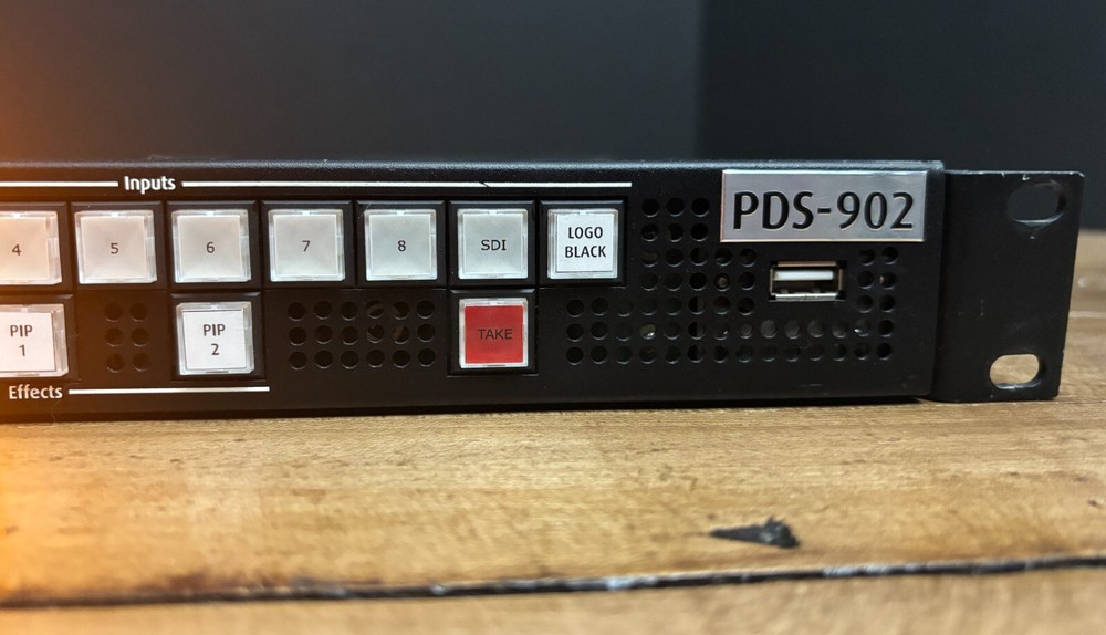 Barco PDS-902 SDI Digital Switcher unit (C)