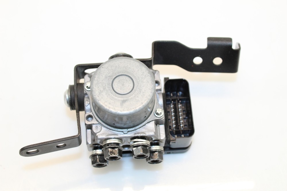 2018 2019 Kawasaki Ninja 400 Oem Abs Pump Unit Module H8