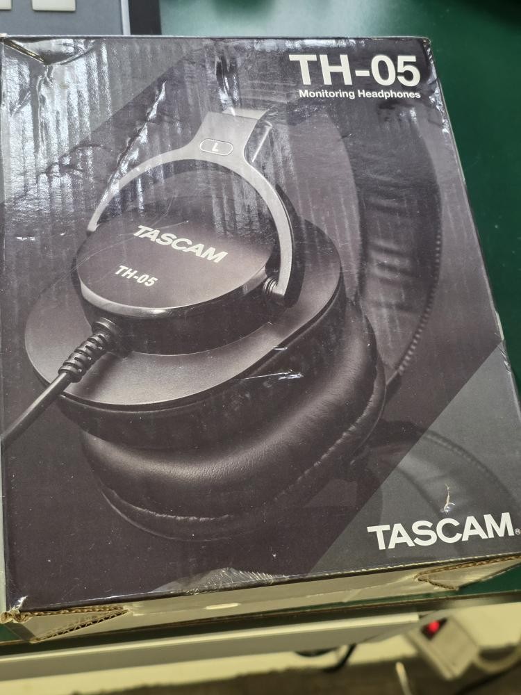TASCAM MIXCAST 4 SET (EZ2006534)