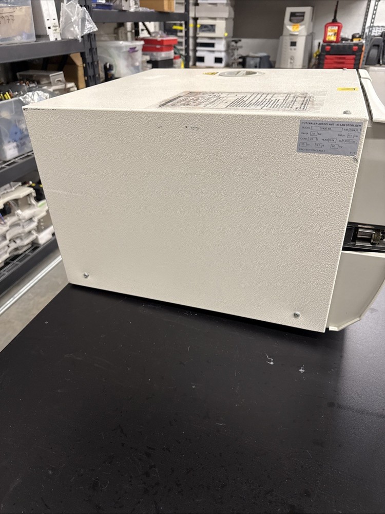 Tuttnauer 2540E Autoclave