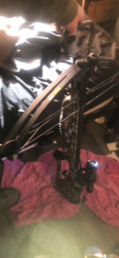 Barnett Quad 400 Crossbow with 4X32 Scope