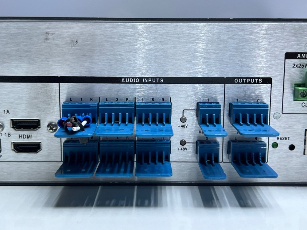 Extron IN1608 xi SA Scaling Presentation Switcher