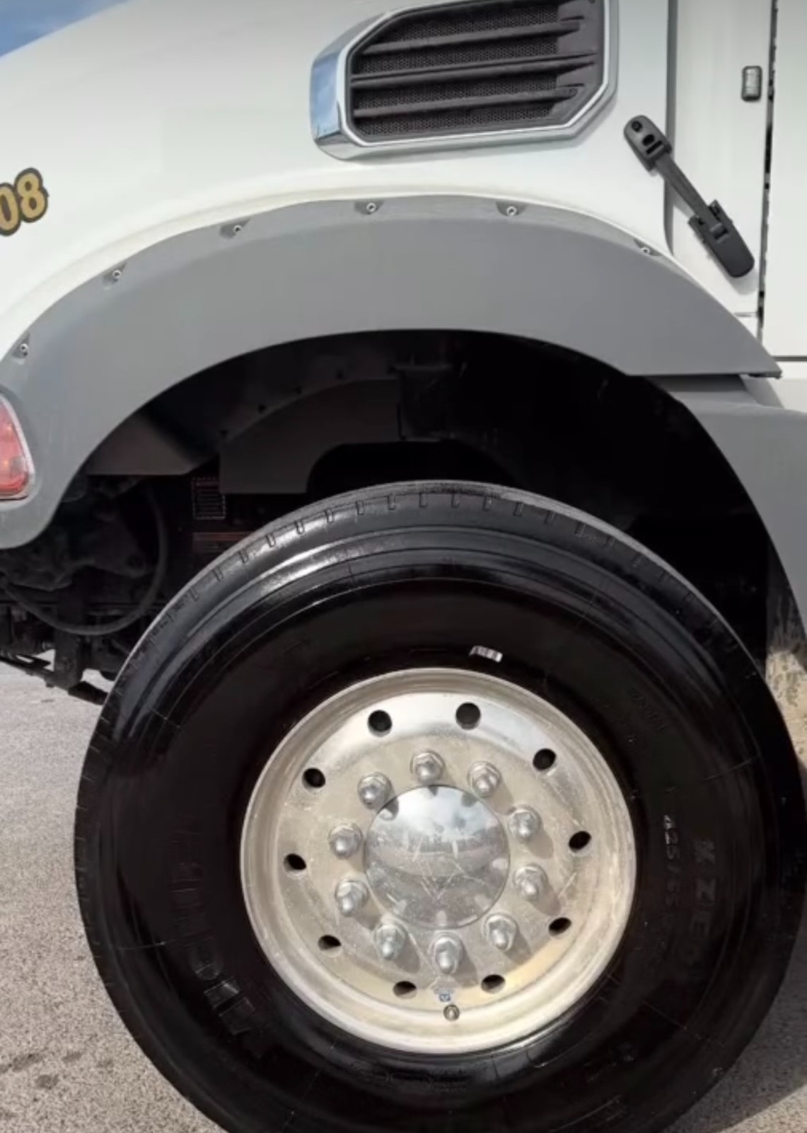 Blue Car Tire Shine Dressing SATIN GLOSS - VITALCARGO (1 GALLON)