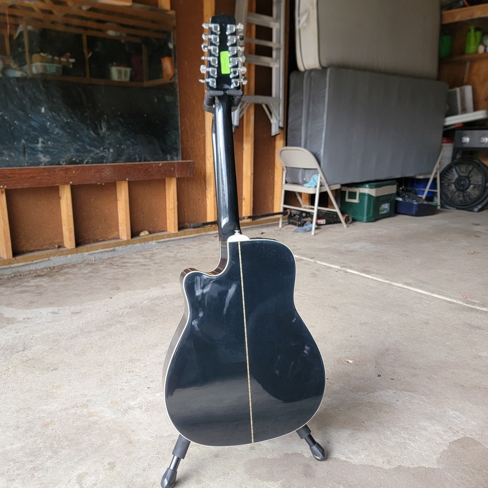 Takamine EG-335BC