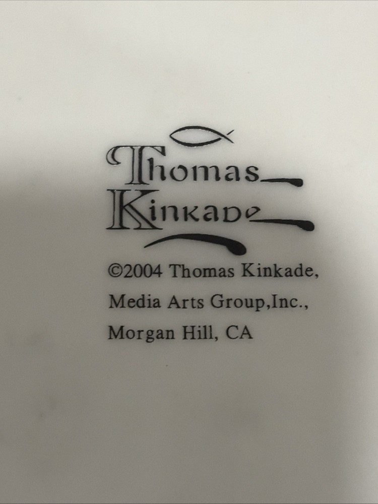 Thomas Kinkade 2004 St Nicholas Circle Dome Clock Gold Trim