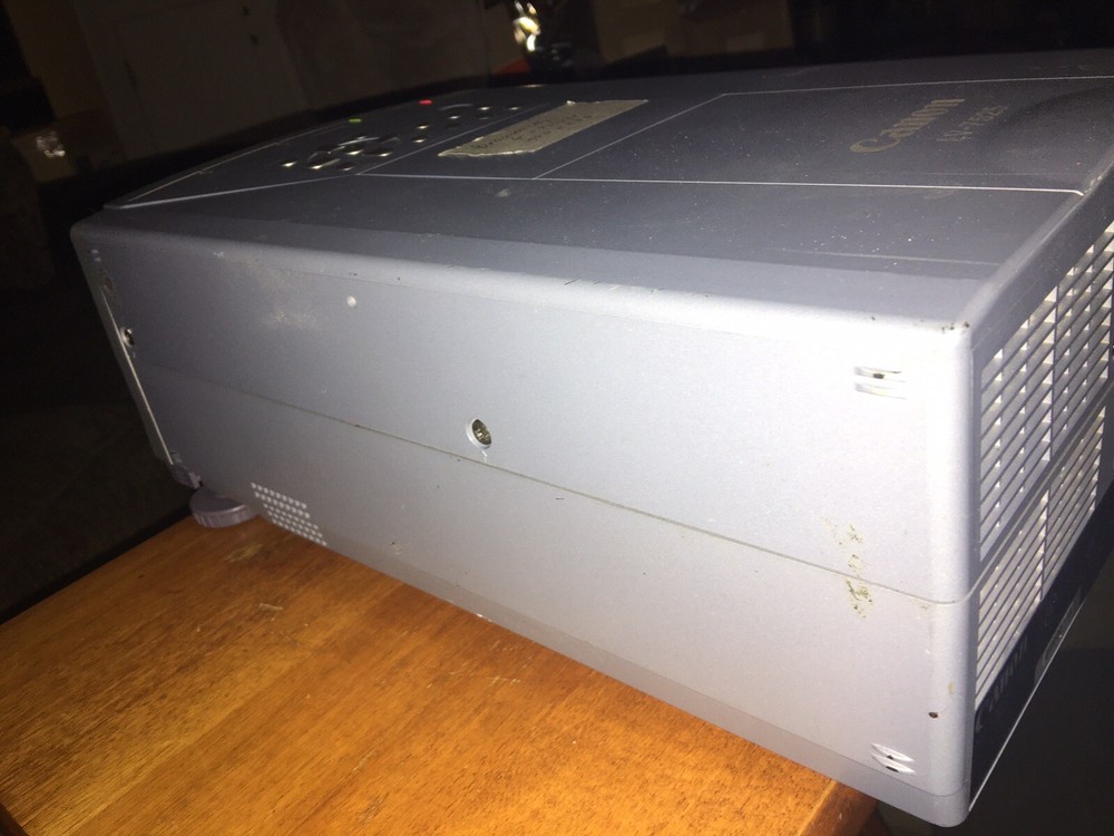 CANON LV-7525 CONFERENCE ROOM PROJECTOR Serviced AOK Analog or Computer Input