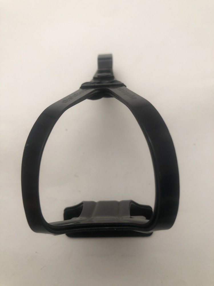 Christophe Toe Clips Medium Black