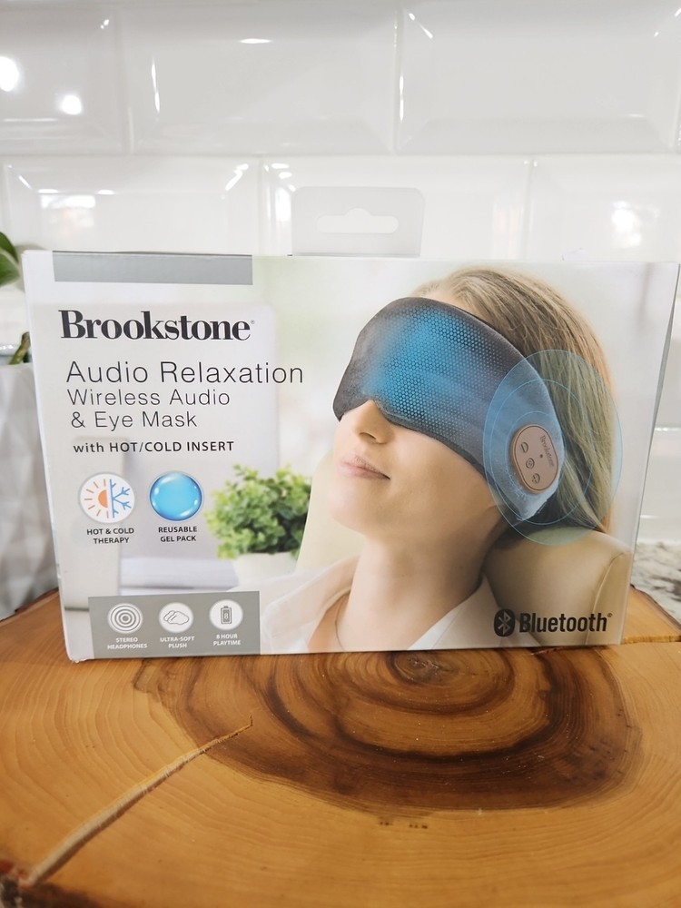 Brookstone Wireless Bluetooth Audio Relaxation Eyemask - New Box