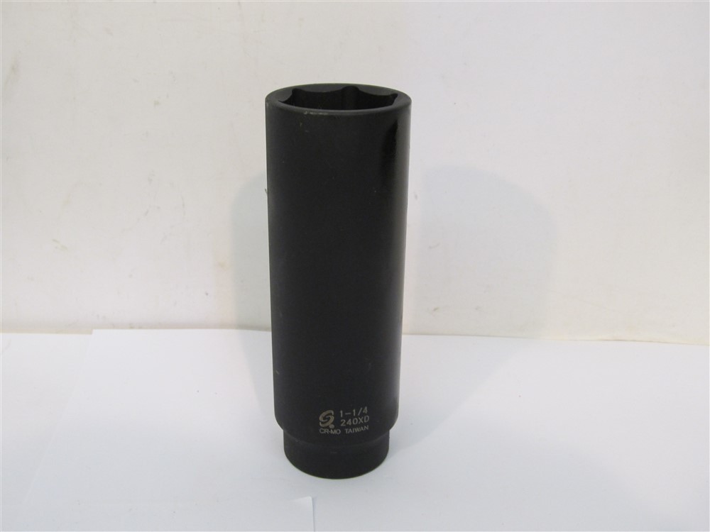 Sunex 240XD , 1-1/4" Extra Long Deep Impact Socket, 1/2" Drive, 6 Point