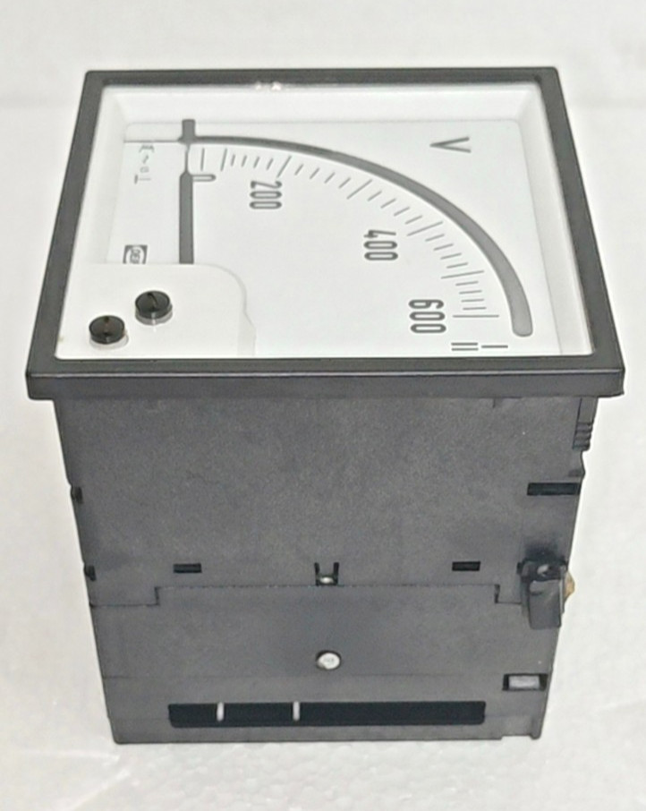 DEIF 2EQ96/2 Analog Double Voltmeter 0-600V Generator/Mains Synchronization