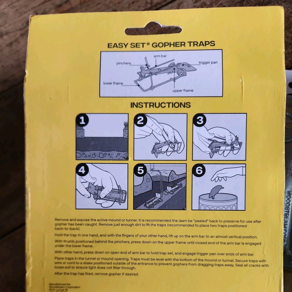 Outdoor Gopher Trap. 4 NEW Victor Easy Set Traps