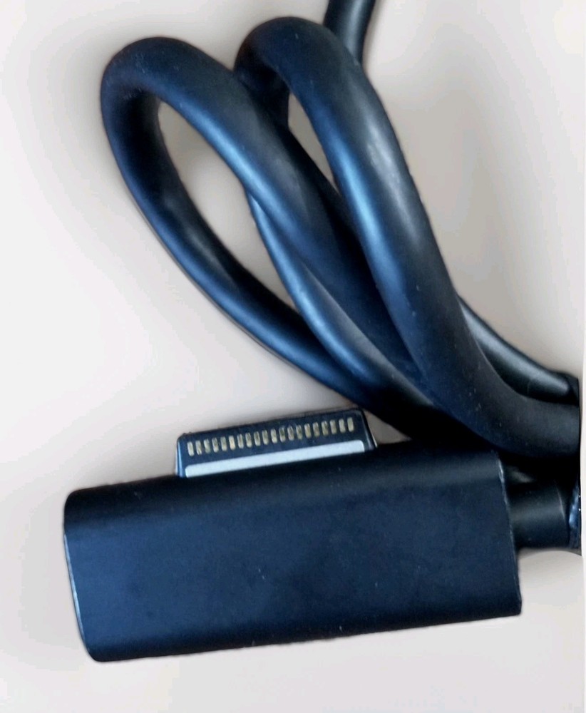 Microsoft 1661 Docking Station for Surface Pro 3 & 4 Model - Black