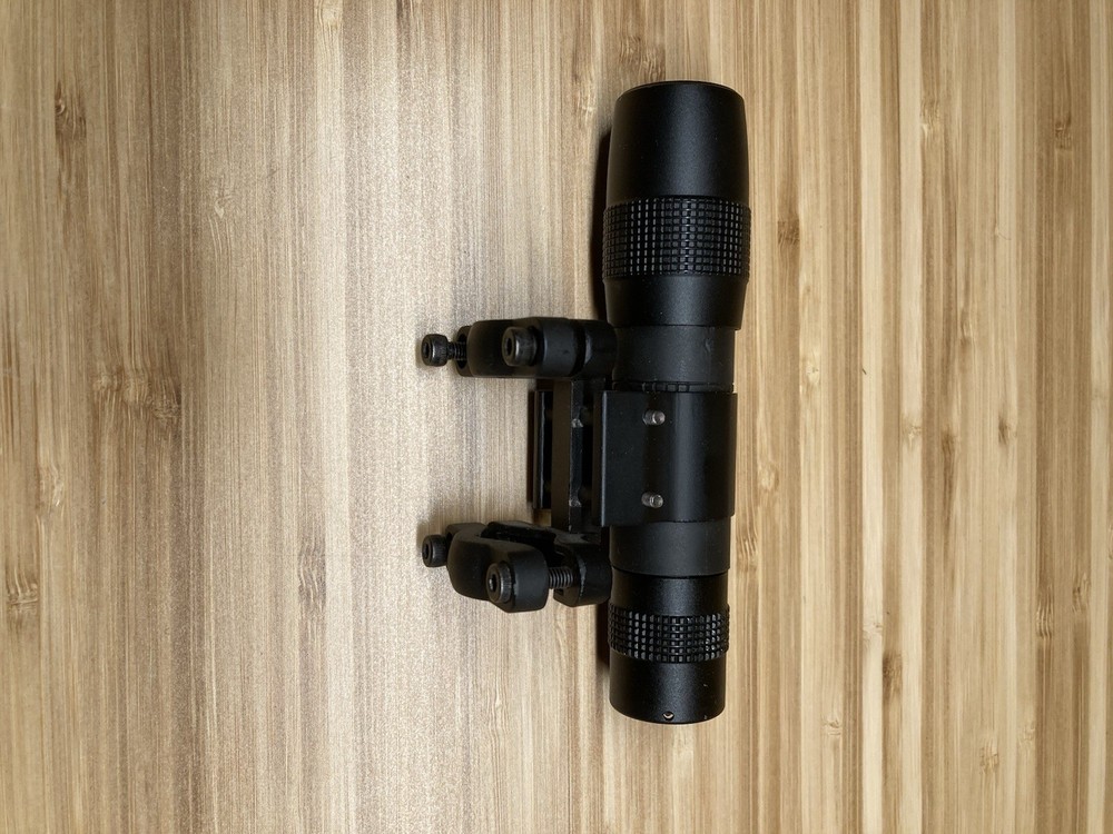 Aimshot Flashlight With Rifle Barrel Mount