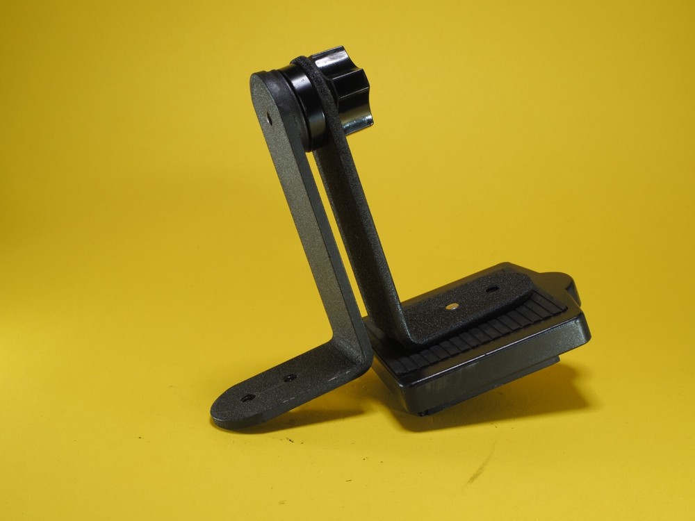 Universal L-Shape Bracket Mount 1/4" Universal Thread Speedlite Camera Holder