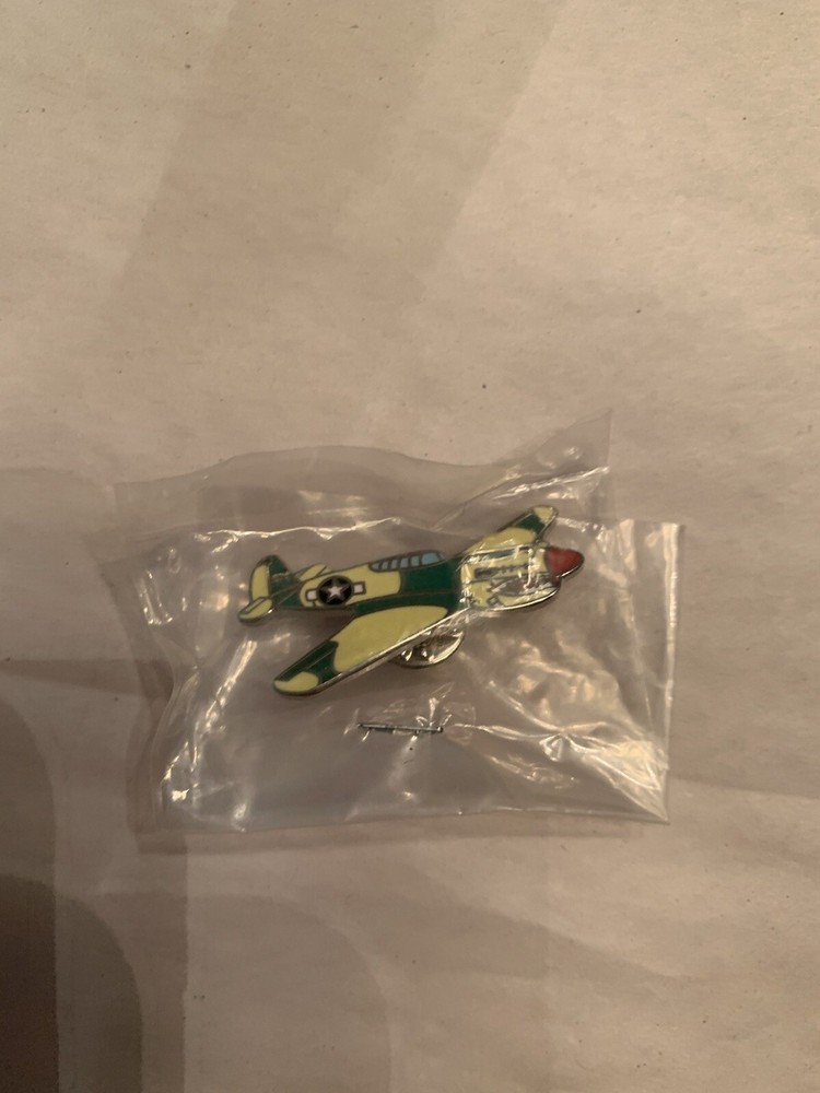 p-40 warhawk airplane pin