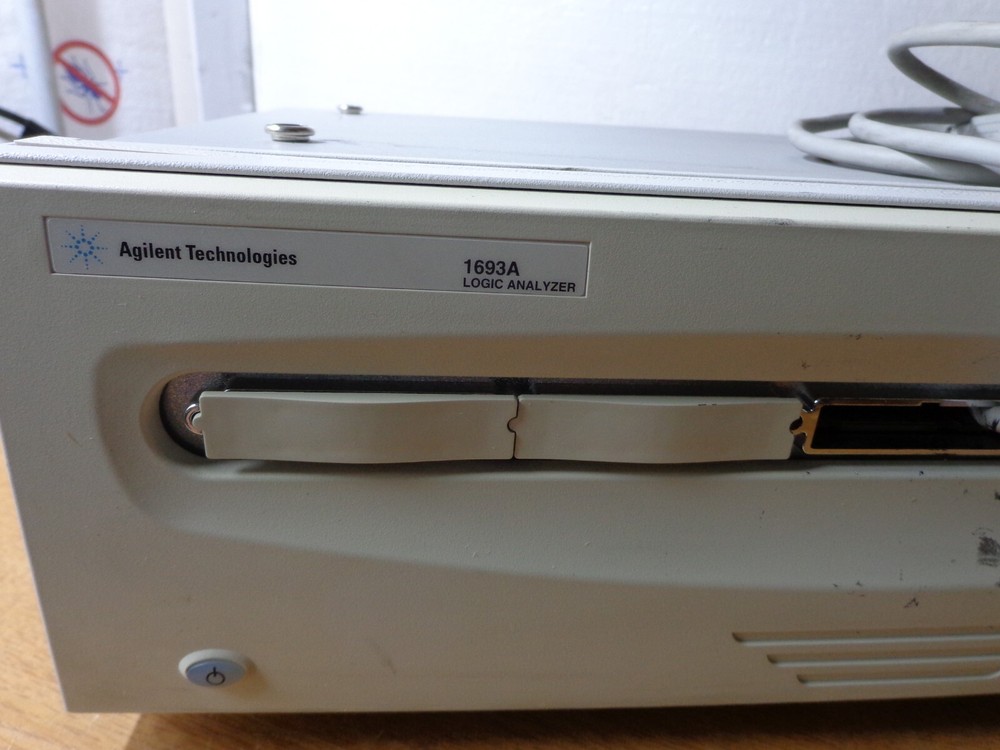 Logic Analyzer Agilent 1693A