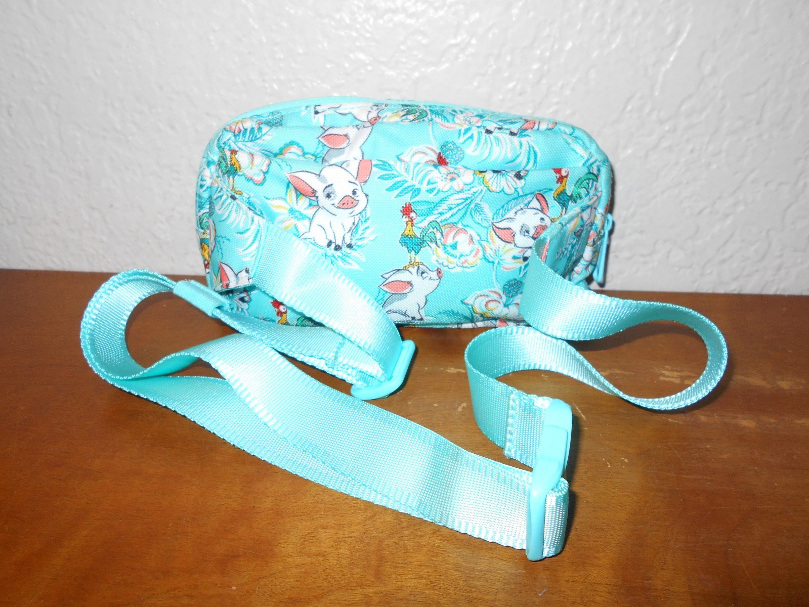 Disney Parks Vera Bradley Moana Pua Hei Hei Mini Adjustable Strap Fanny Pack