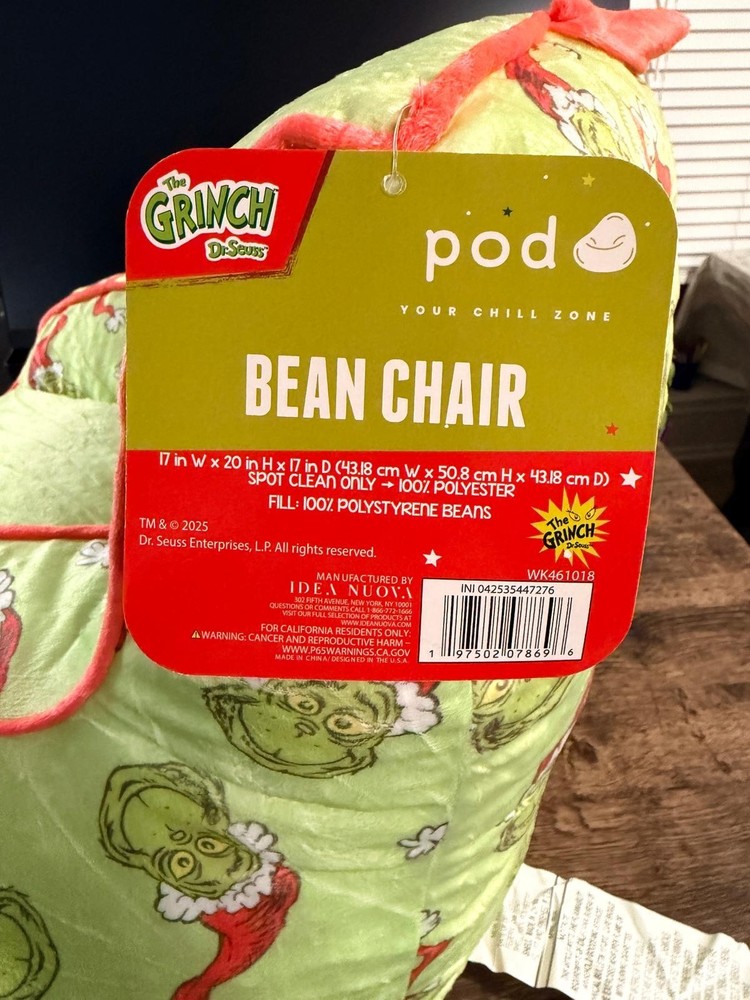 The Grinch Dr. Seuss Pod Beanbag Toddler Chair 17 in W x 20 in H x 17
