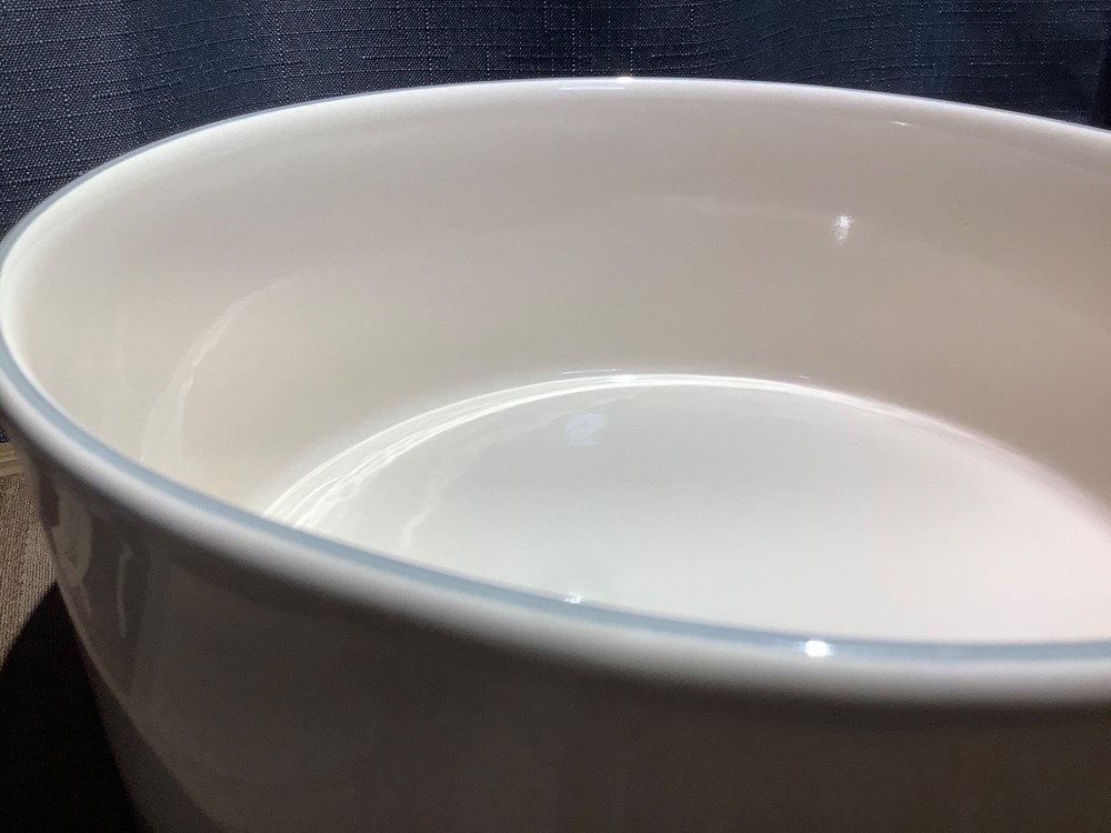 Pfaltzgraff Aura 8 3/4” Flat Bottom Serving Bowl